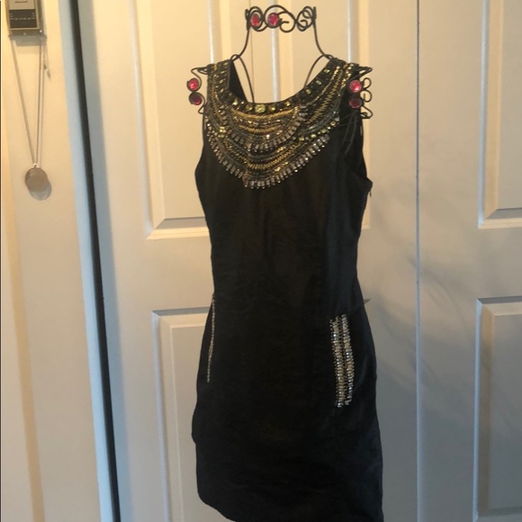 Dress - Picture 2 of 3